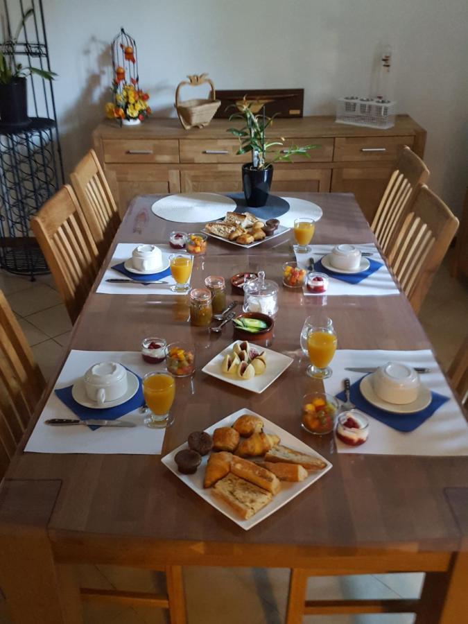 Bed and Breakfast Chez Alexandra Louchats Zewnętrze zdjęcie